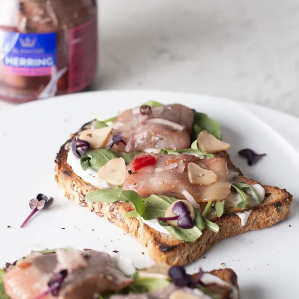 Elsinore-S&SHerring,creamcheese,rocket,GFbread